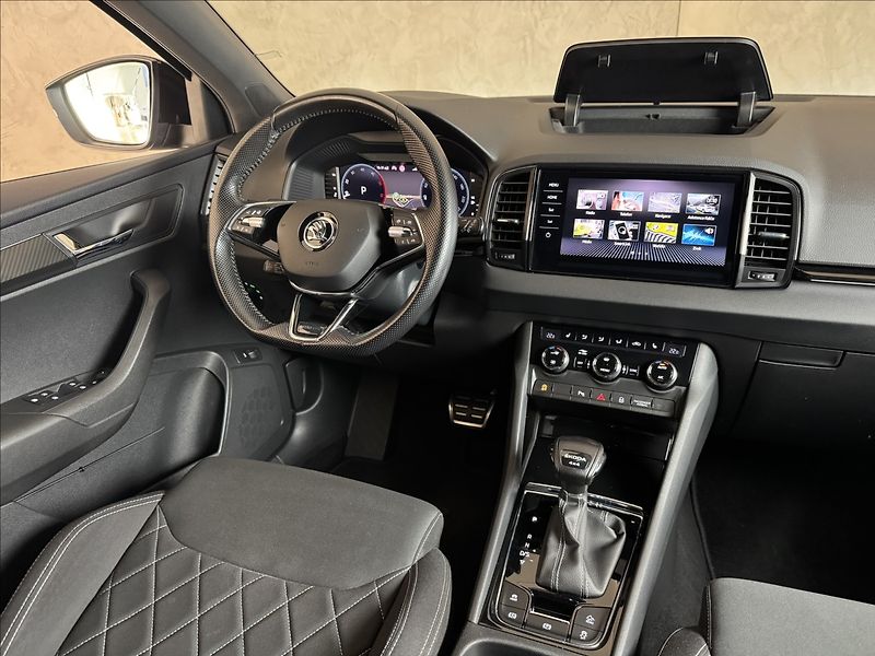 Škoda Karoq 2,0 TDi  DSG 4x4 Sportline LED - fotka 18 z 44
