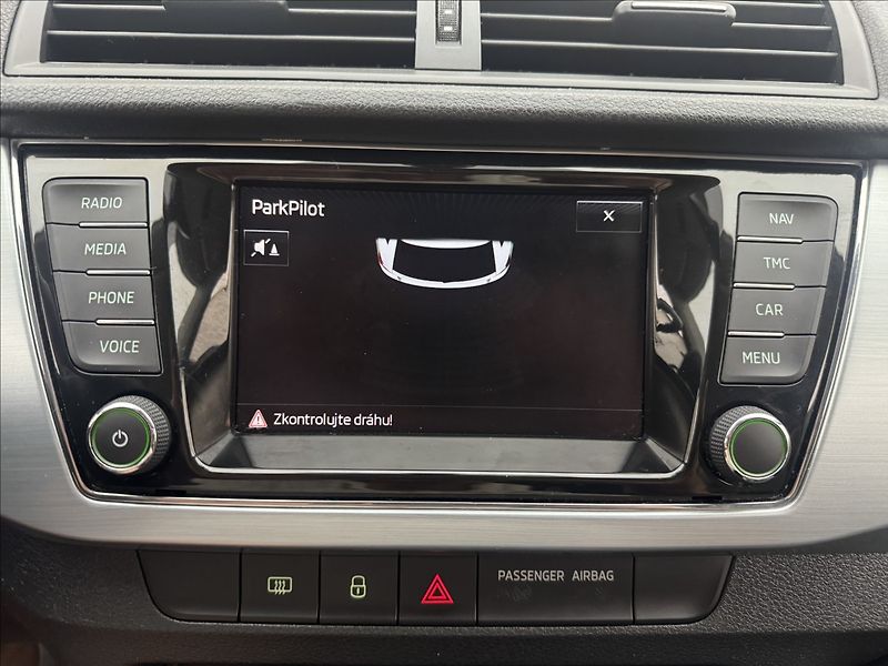 Škoda Fabia 1,2 81kW LED AC NAVI SENZORY - fotka 20 z 35