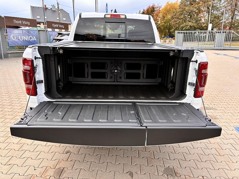 Dodge RAM 1500 LONGHORN 5.7 V8 HEMI eTORQUE  - fotka 41 z 53