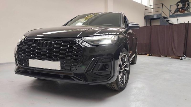Audi Q5 (2023) Sportback S-line, B&O, Quattro - fotka 3 z 95