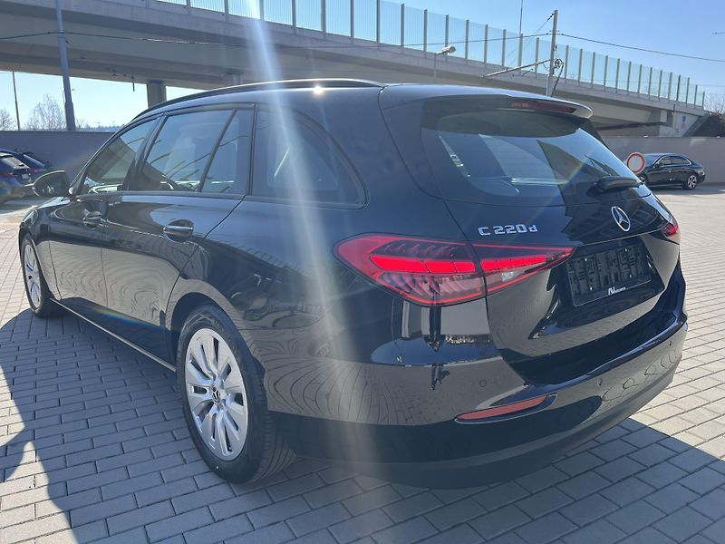 Mercedes-Benz Třídy C 220d T led kamera ACC - fotka 5 z 21