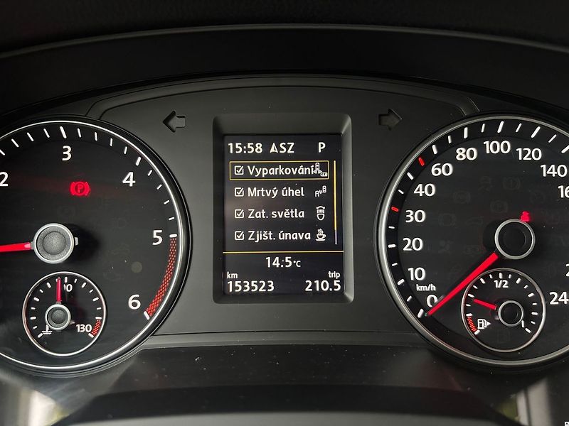 Volkswagen Sharan 2.0TDi/135kW/2017/DSG/Highline - fotka 32 z 54