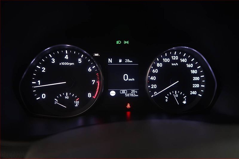 Hyundai i30 (2022) N-Line 1.5 T-GDI MHEV - fotka 11 z 17