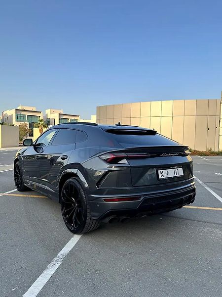 Lamborghini Urus (2020) Lamborghini Urus Luxusní SUV - fotka 5 z 12