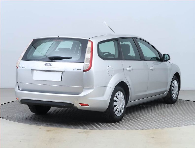 Ford Focus (2010) 1.6 TDCi, po STK, Klima - fotka 5 z 14