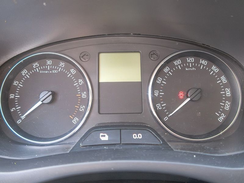 Škoda Roomster (2014) 1.6TDI NOIRE – BLACK - fotka 21 z 43