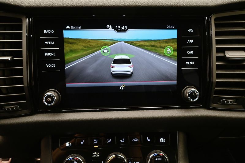 Škoda Kodiaq 1,5 TSI 110kW Sportline Busine - fotka 20 z 31