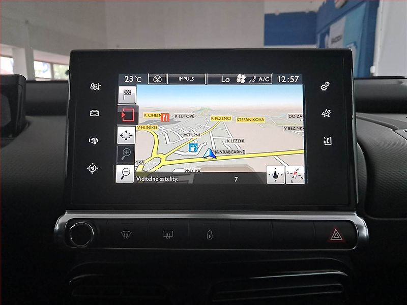 Citroën C4 Cactus (2018) 1.6 BlueHDi, Navi, Tempomat - fotka 13 z 18