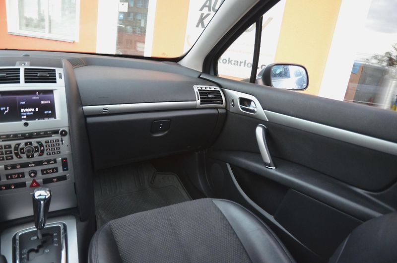 Peugeot 407 (2008) SW 2.0 HDi 100kW AT / PANORAMA - fotka 21 z 31