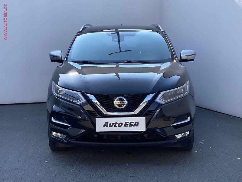 Nissan Qashqai (2020) 1.3TCe, 2.maj,ČR, Klima - fotka 2 z 18