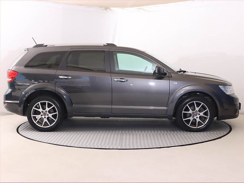Fiat Freemont (2015) 2.0 MultiJet, Serv.kniha, Navi - fotka 6 z 18