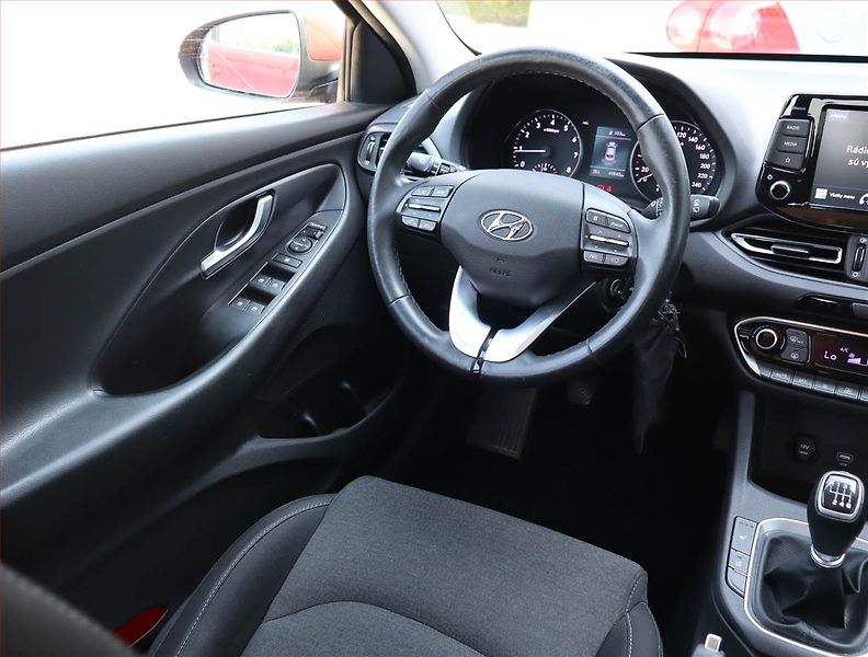 Hyundai i30 (2021) 1.5 DPI, Serv.kniha, Tempomat - fotka 7 z 16