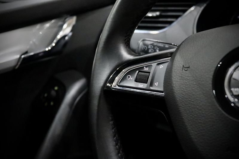 Škoda Octavia 3 Combi 1.4 TSI 110 kW - fotka 20 z 28