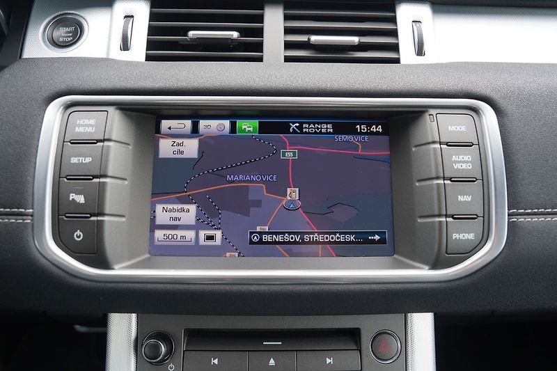 Land Rover Range Rover Evoque 2.2 TD4  R-Dynamic/AT/kůže - fotka 34 z 41