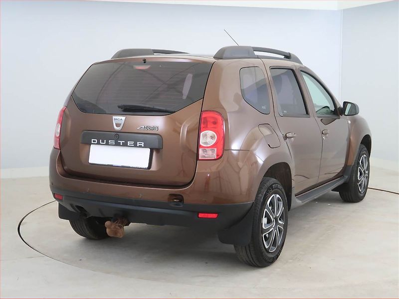 Dacia Duster (2013) 1.5 dCi, Park. senzory - fotka 5 z 12