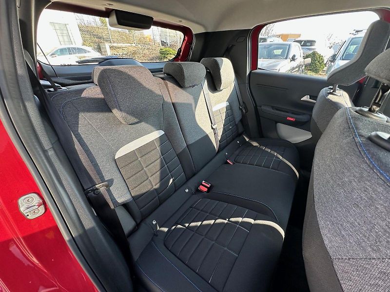 Citroën C3 (2026) PLUS Turbo 100k Manual - fotka 9 z 18