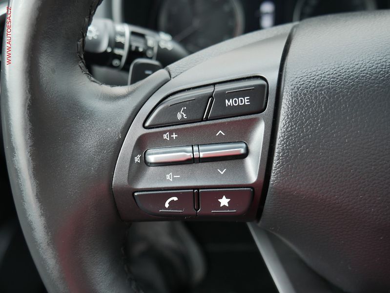 Hyundai Kona (2023) 1.0 T-GDi, 1.maj,ČR, AT, LED - fotka 12 z 24