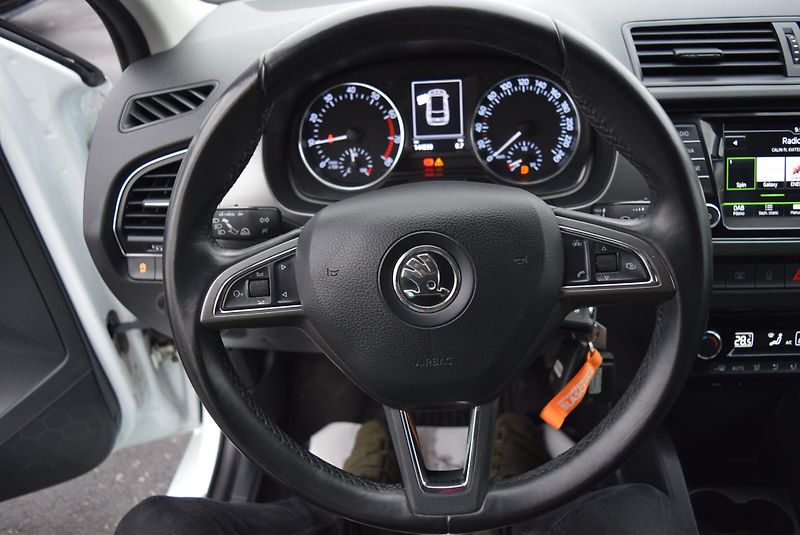 Škoda Fabia (2016) 1.2TSI 81kw AMBITION JOY OPS - fotka 27 z 49