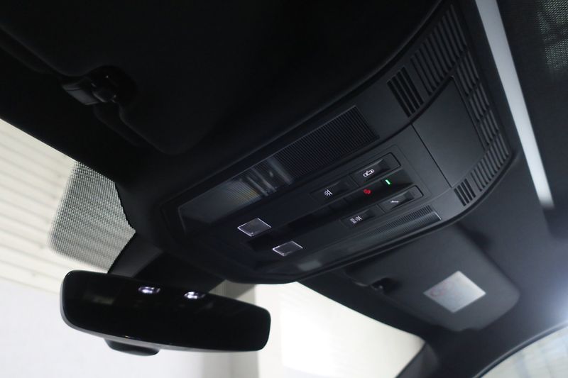 Volkswagen Touareg (2026) NEW Final Edition R Line 210kW - fotka 25 z 50