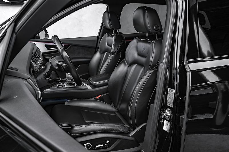 Audi SQ7 4,0TDI 7míst HuD BOSE - fotka 13 z 27