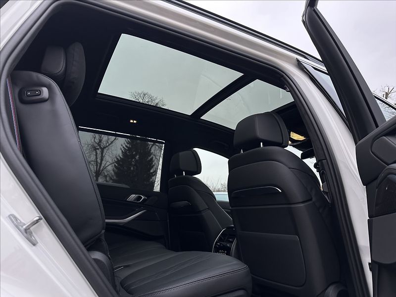 BMW X7 40d Msport Xdrive - fotka 34 z 43