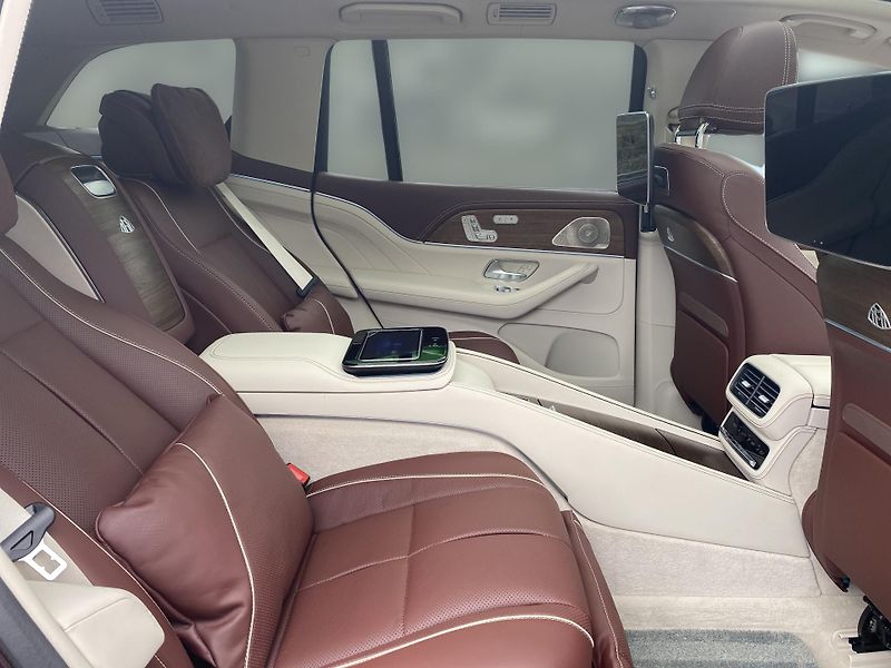 Mercedes-Benz GLS Maybach GLS 600 4M - fotka 21 z 28