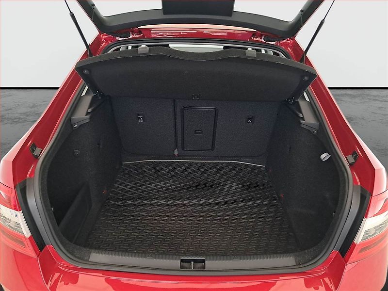 Škoda Octavia (2019) Ambition 1.5 TSI, ČR,1.maj - fotka 13 z 16