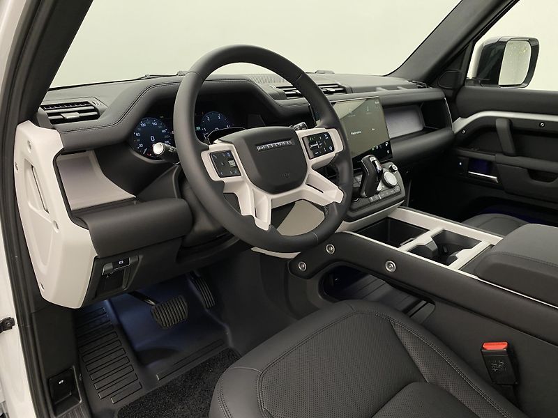 Land Rover Defender (2026) 130 D250 X-Dynamic SE - fotka 22 z 64