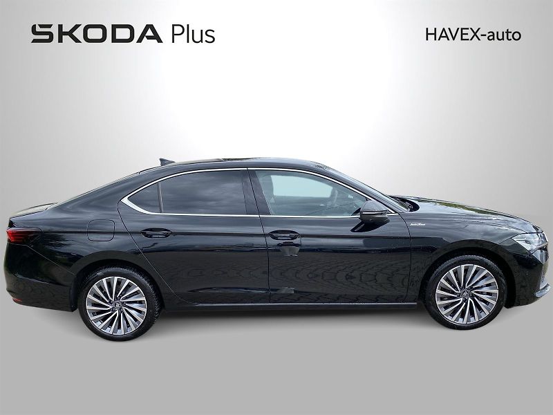 Škoda Superb (2025) 1.5 TSI iV DSG L&K - fotka 34 z 36