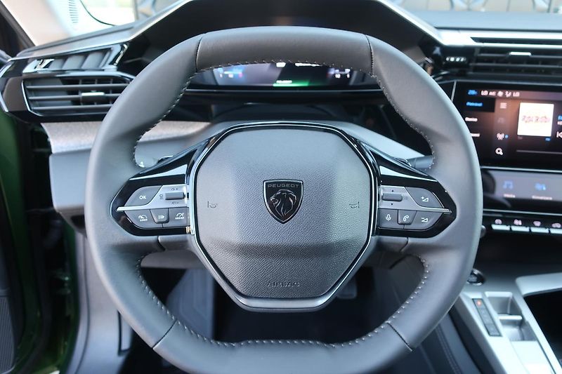 Peugeot 308 e-ALLURE PACK HYBRID 180EAT8 - fotka 4 z 8