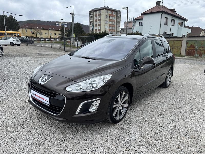 Peugeot 308 1.6-16V,SW,rezervace - fotka 2 z 54