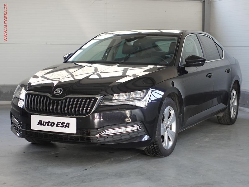 Škoda Superb (2021) 1.5 TSi, 2.maj,ČR, Style - fotka 3 z 28