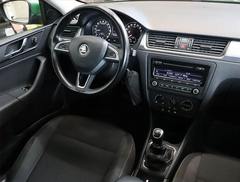 Škoda Rapid (2014) Spaceback 1.6 TDI - fotka 7 z 17