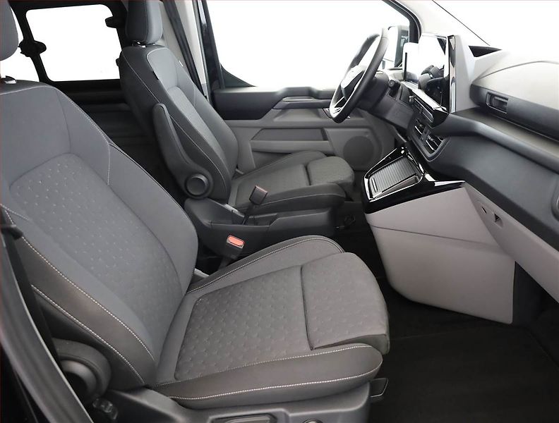 Ford Tourneo Custom (2025) 2.0 EcoBlue, TITANIUM, 4x4 - fotka 7 z 19