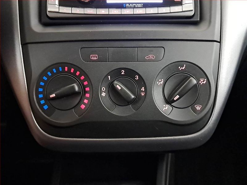 Fiat Punto (2010) 1.2, ČR,1.maj, nová STK - fotka 13 z 14
