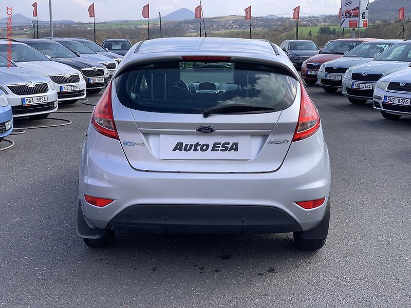 Ford Fiesta (2012) 1.4TDCi, AC - fotka 5 z 20