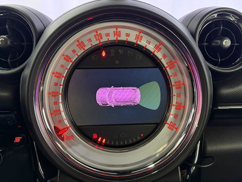 Mini Cooper 2.0 SD ALL4, NAVIGACE, HARMAN& - fotka 14 z 18