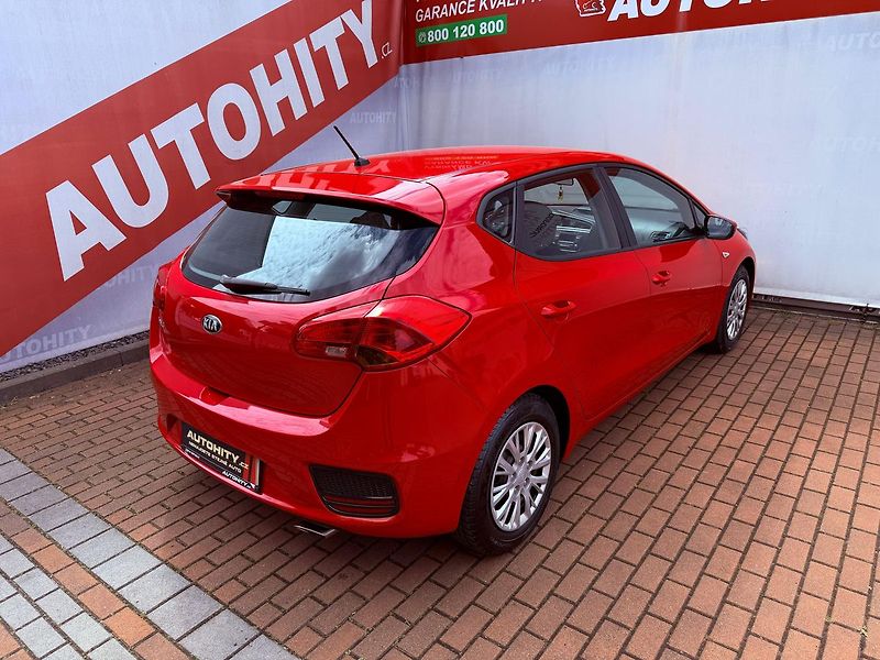 Kia Ceed 1.4 Comfort, ČR, 1.Maj, Servis - fotka 6 z 26