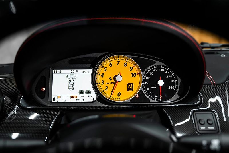 Ferrari 599 - fotka 9 z 30