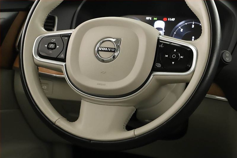 Volvo XC90 (2021) B5 AWD - fotka 8 z 21