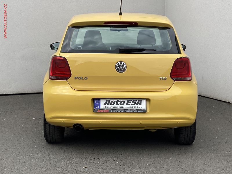 Volkswagen Polo (2010) 1.6 TDi, Comfortline, DSG - fotka 5 z 14