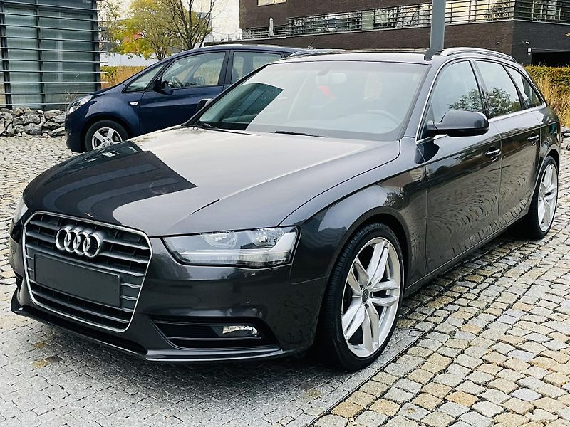 Audi A4 2.0TDI MANUÁL SENZORY NAVI - fotka 4 z 44
