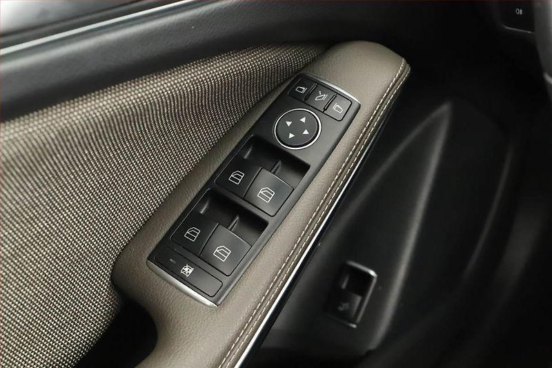 Mercedes-Benz GLA (2016) 200 CDI 4MATIC - fotka 16 z 17