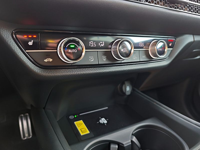 Honda ZR-V (2026) 2.0e:HEV 135kW Sport - fotka 16 z 24