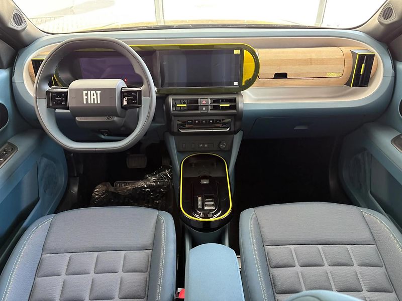 Fiat Grande Panda (2026) La Prima 1.2 Turbo Hybrid 110k - fotka 11 z 12