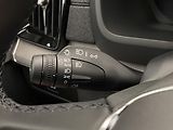Volvo XC90 (2026) B5 AWD AUT DARK PLUS 7míst - náhled 32