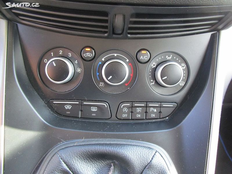 Ford Kuga 1,6-110KW-NOVÉ ROZVODY+OLEJ - fotka 20 z 26