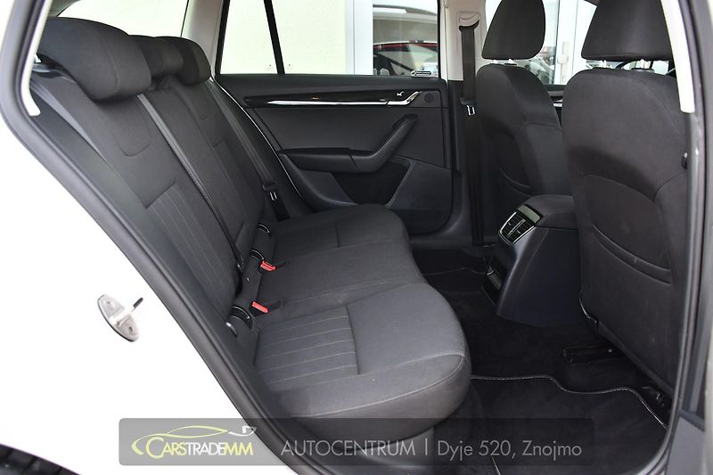 Škoda Octavia 1,6TDI STYLE ČR  - fotka 20 z 53