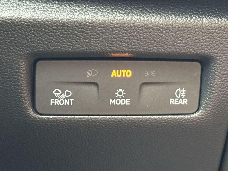 Škoda Superb (2025) Combi 2.0 TSI DSG Sportline - fotka 17 z 33