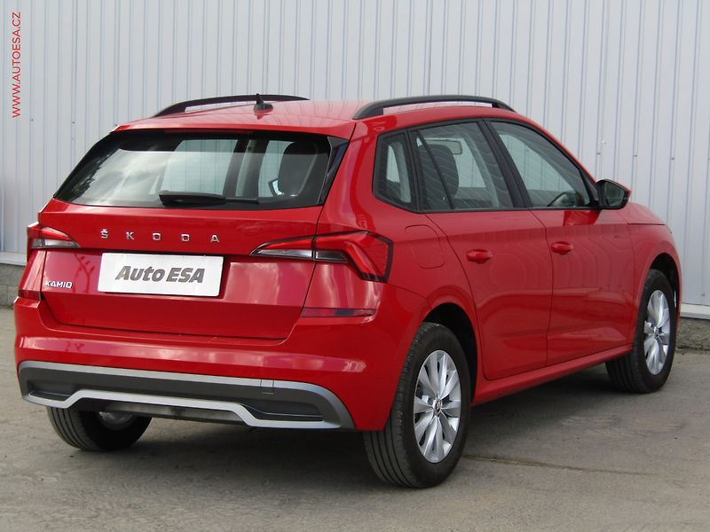 Škoda Kamiq (2019) 1.0TSi, ČR, Ambition, TZ - fotka 4 z 18